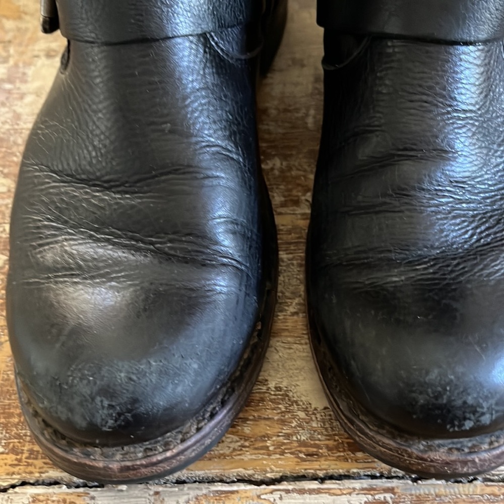 Frye Veronica Short Boot - Picture 2 of 10
